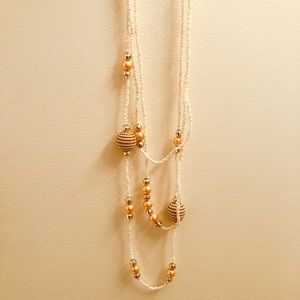 Long necklace with beads